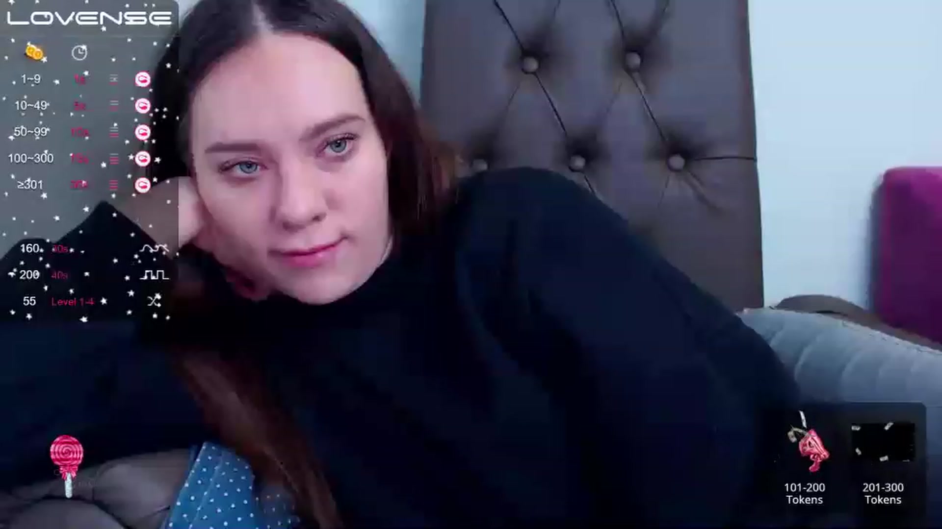 Gallery image thumbnail from Nicole_Kramm's myfreecams stream on, 12/29/2022, 12:45 image 3 of 20