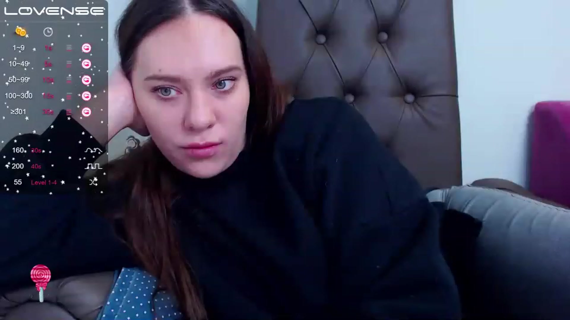 Gallery image thumbnail from Nicole_Kramm's myfreecams stream on, 12/29/2022, 12:45 image 2 of 20