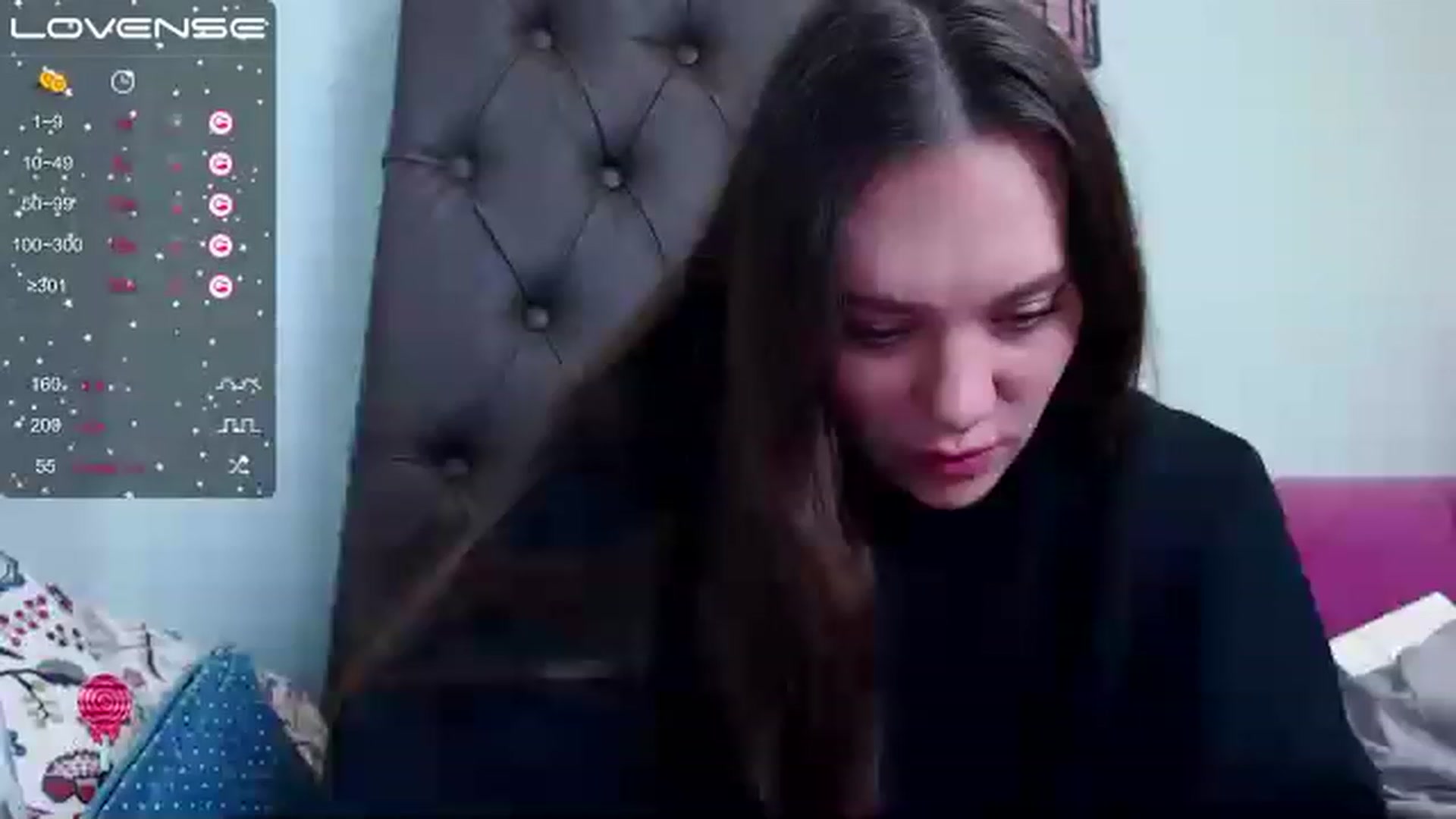Gallery image thumbnail from Nicole_Kramm's myfreecams stream on, 12/29/2022, 12:45 image 15 of 20