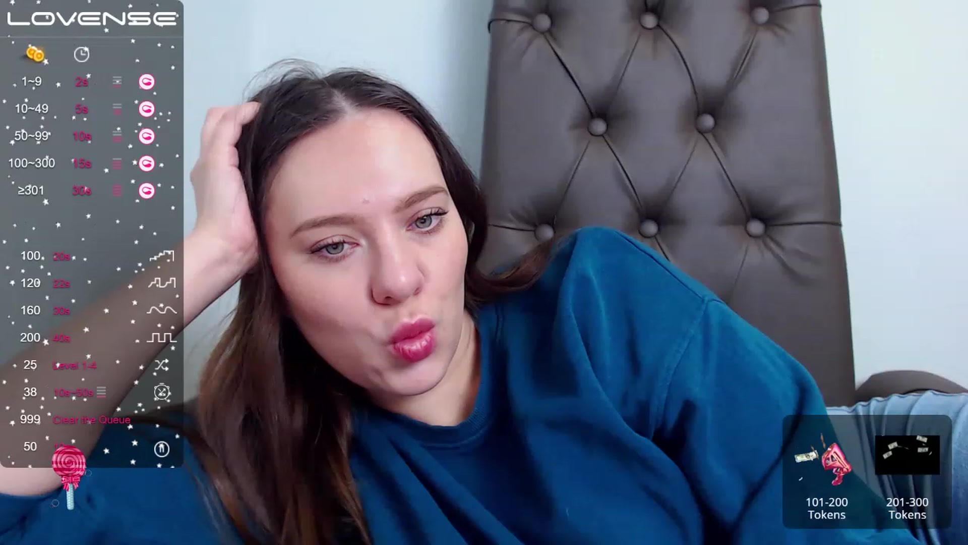 Gallery image thumbnail from Nicole_Kramm's myfreecams stream on, 02/19/2023, 15:56 image 6 of 20