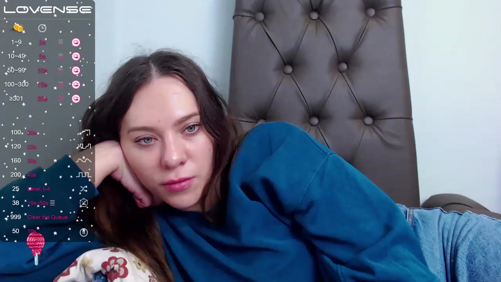Gallery image thumbnail from Nicole_Kramm's myfreecams stream on, 02/23/2023, 14:07 image 14 of 20