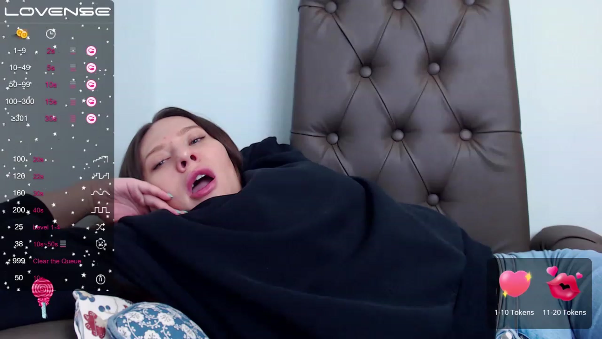 Gallery image thumbnail from Nicole_Kramm's myfreecams stream on, 02/27/2023, 09:22 image 9 of 20