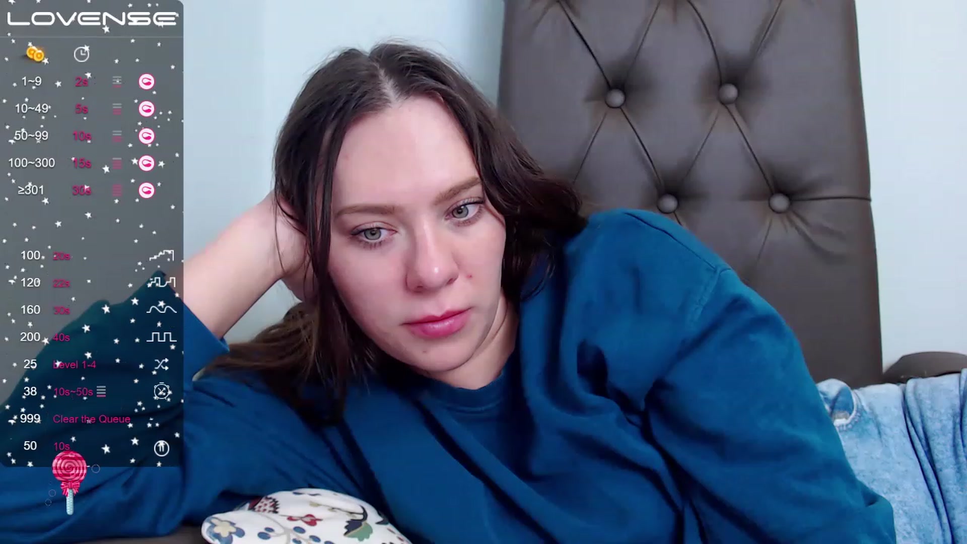Gallery image thumbnail from Nicole_Kramm's myfreecams stream on, 03/15/2023, 11:40 image 6 of 20