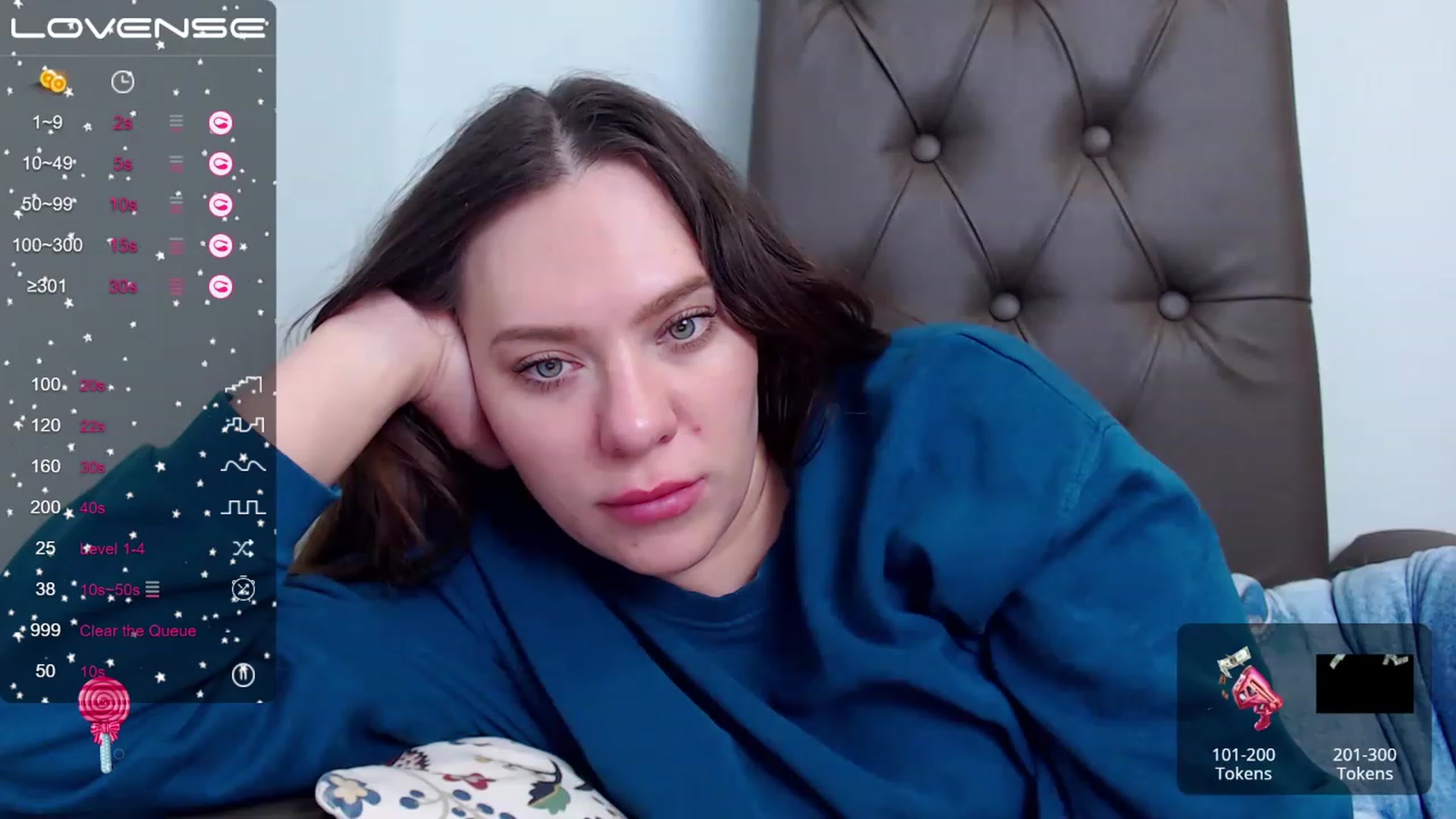 Gallery image thumbnail from Nicole_Kramm's myfreecams stream on, 03/15/2023, 11:40 image 8 of 20