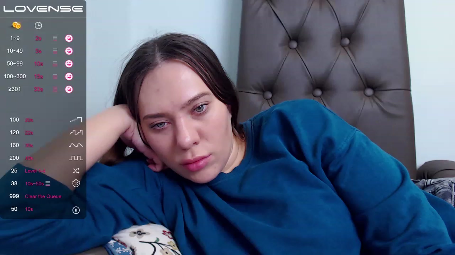 Gallery image thumbnail from Nicole_Kramm's myfreecams stream on, 03/25/2023, 12:03 image 12 of 20