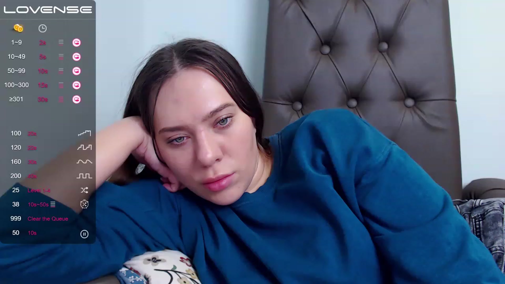 Gallery image thumbnail from Nicole_Kramm's myfreecams stream on, 03/25/2023, 12:03 image 14 of 20