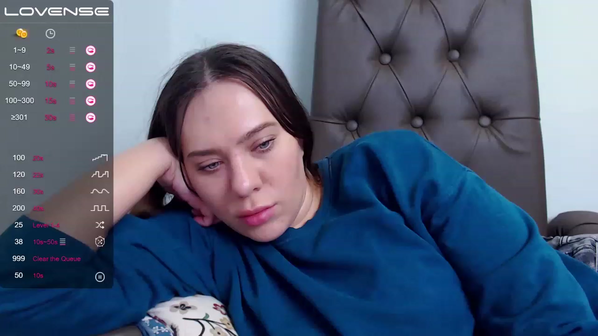 Gallery image thumbnail from Nicole_Kramm's myfreecams stream on, 03/25/2023, 12:03 image 13 of 20