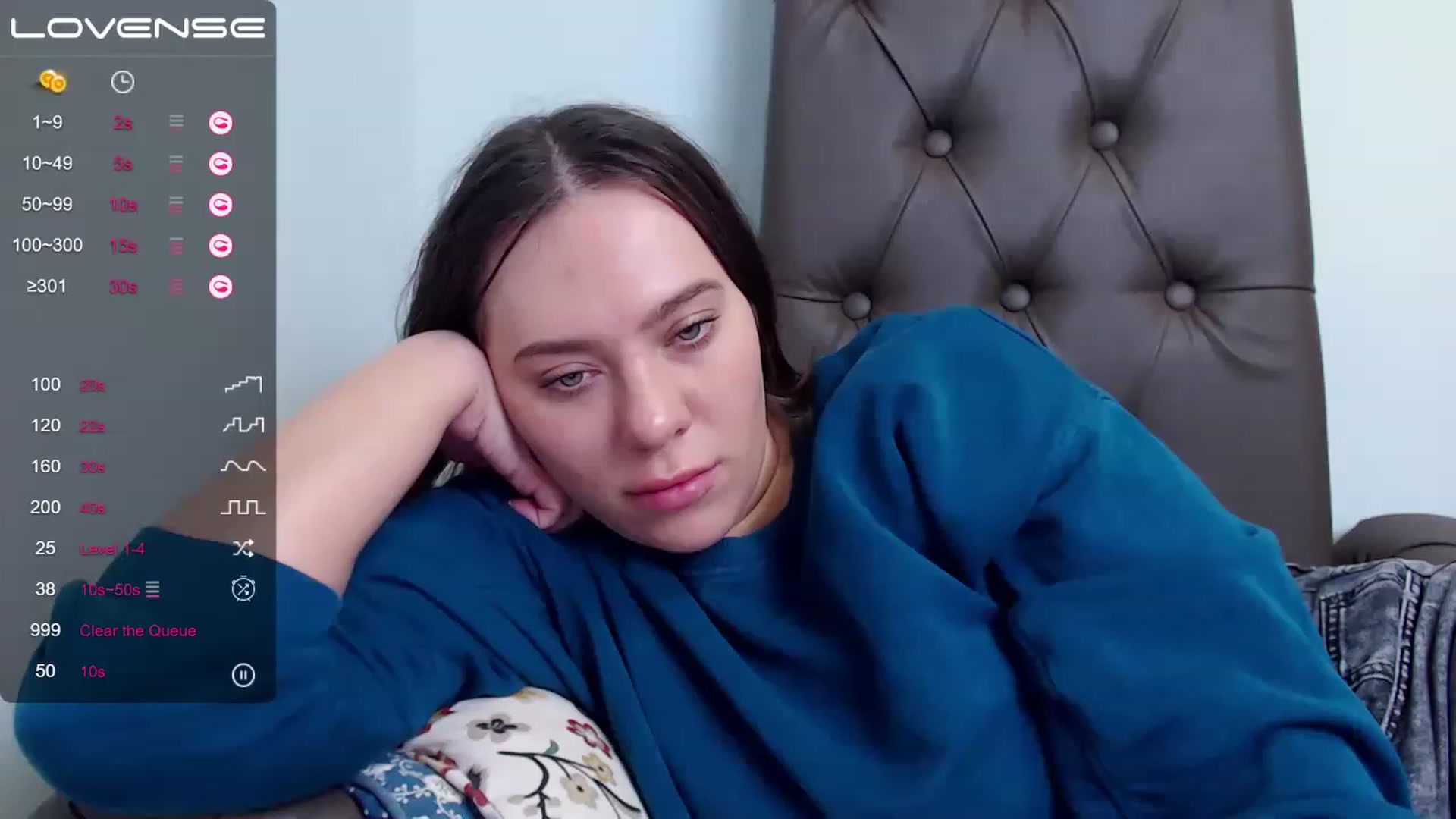 Gallery image thumbnail from Nicole_Kramm's myfreecams stream on, 03/25/2023, 12:03 image 6 of 20
