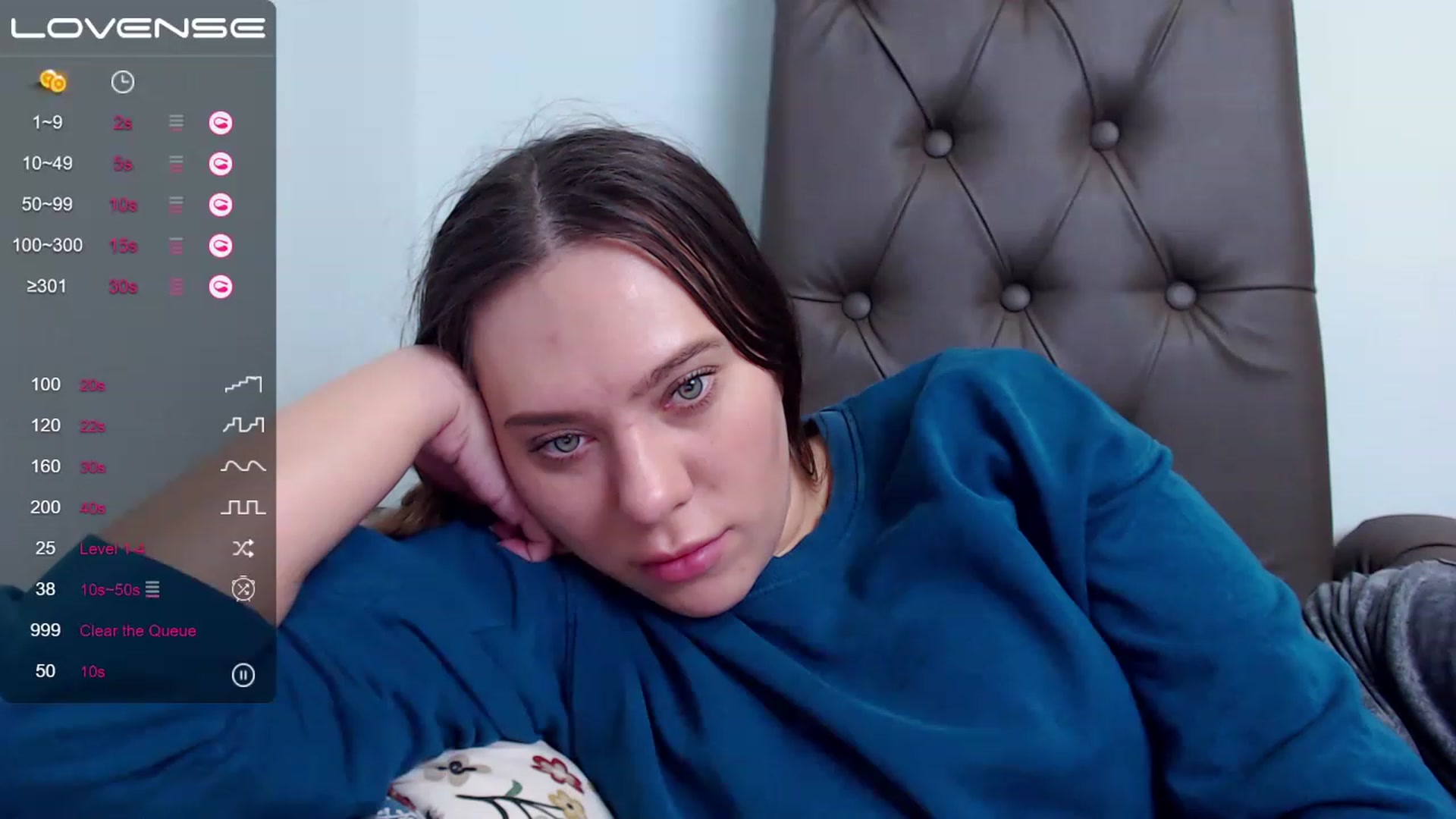 Gallery image thumbnail from Nicole_Kramm's myfreecams stream on, 03/25/2023, 12:03 image 17 of 20