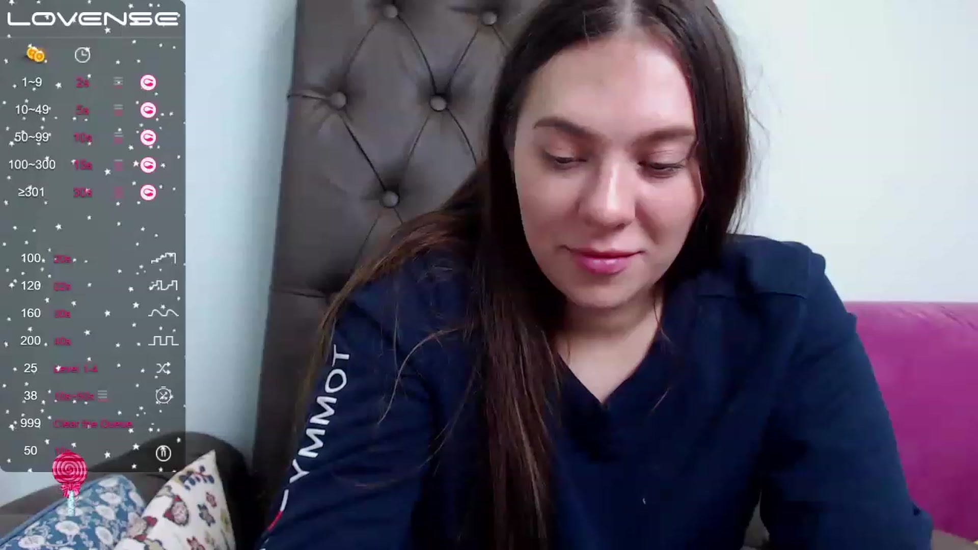 Gallery image thumbnail from Nicole_Kramm's myfreecams stream on, 03/27/2023, 15:17 image 14 of 20