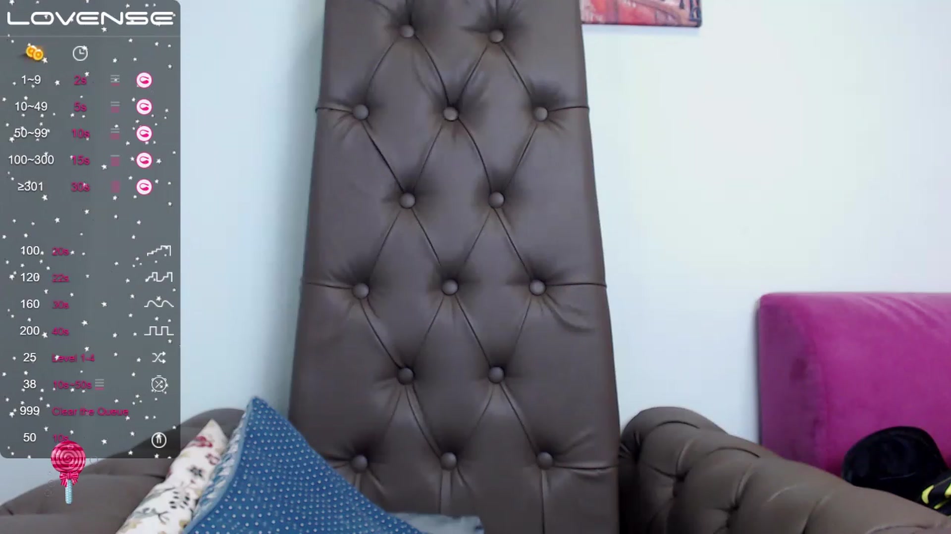 Gallery image thumbnail from Nicole_Kramm's myfreecams stream on, 03/28/2023, 15:22 image 13 of 20