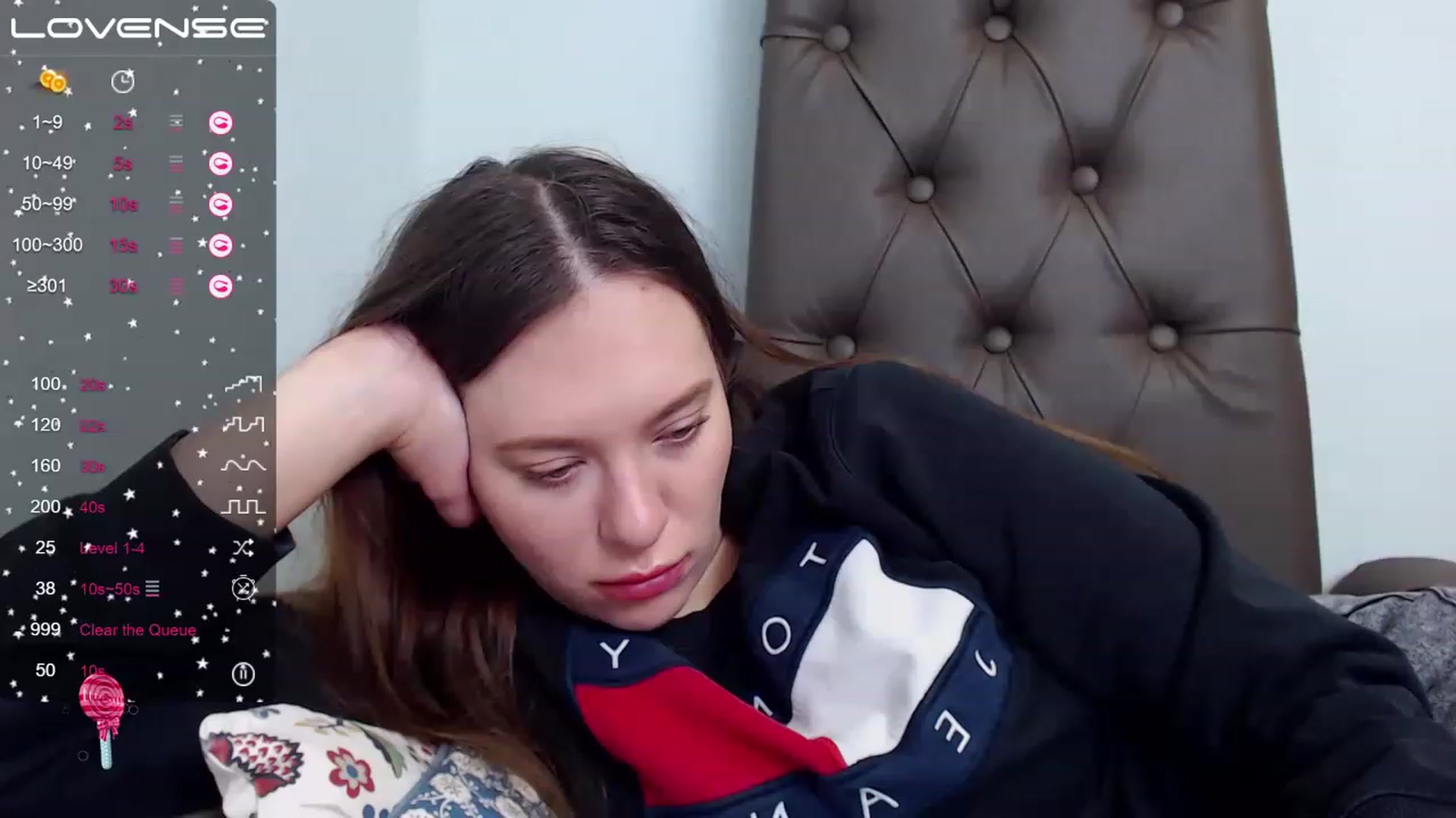 Gallery image thumbnail from Nicole_Kramm's myfreecams stream on, 04/06/2023, 10:54 image 6 of 20