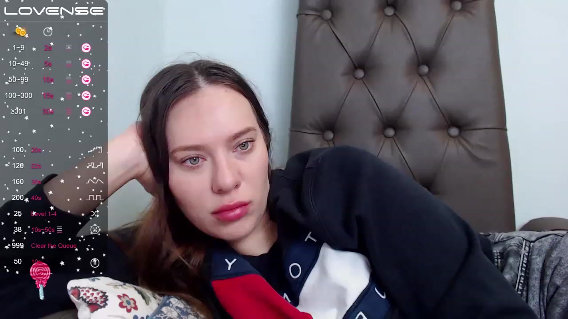 Gallery image thumbnail from Nicole_Kramm's myfreecams stream on, 04/06/2023, 10:54 image 9 of 20