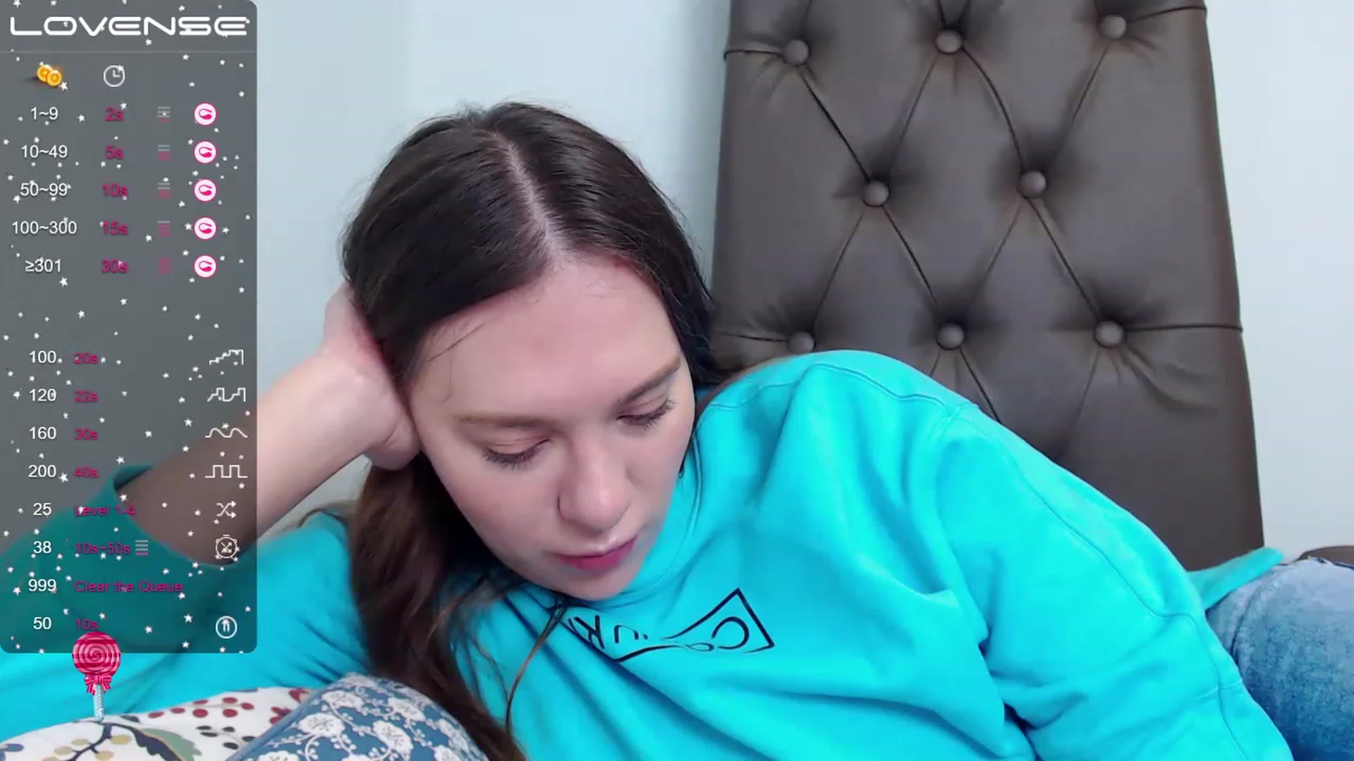 Gallery image thumbnail from Nicole_Kramm's myfreecams stream on, 04/07/2023, 14:34 image 17 of 20
