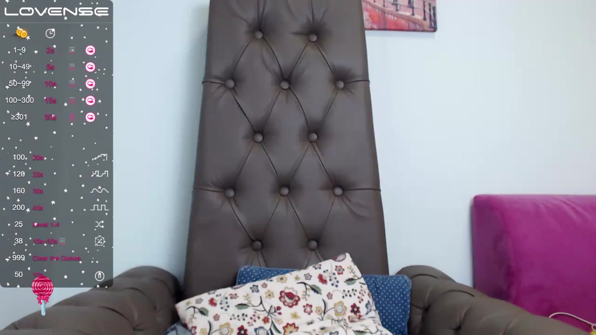 Gallery image thumbnail from Nicole_Kramm's myfreecams stream on, 04/08/2023, 14:37 image 13 of 20
