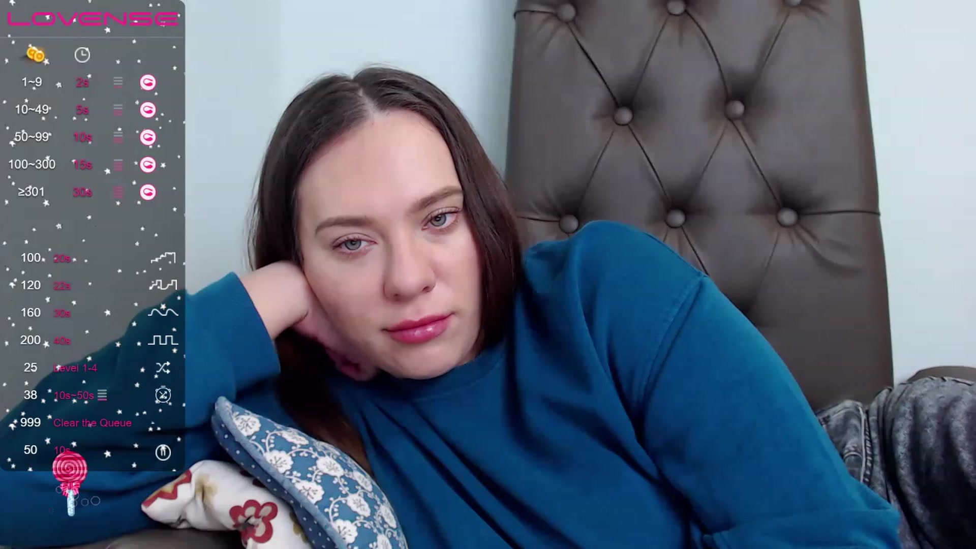 Gallery image thumbnail from Nicole_Kramm's myfreecams stream on, 04/15/2023, 11:49 image 12 of 20