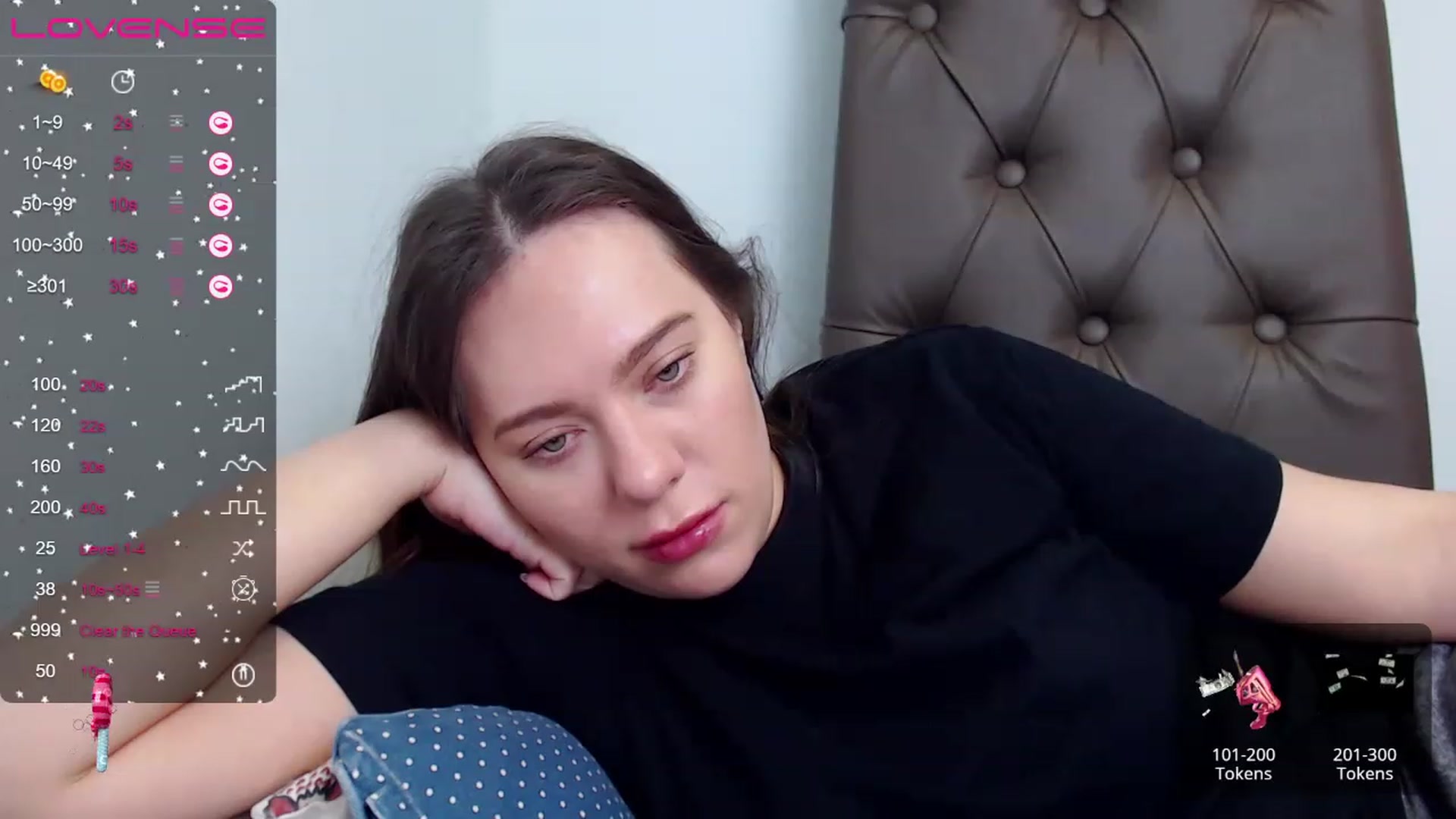 Gallery image thumbnail from Nicole_Kramm's myfreecams stream on, 04/16/2023, 07:44 image 16 of 20