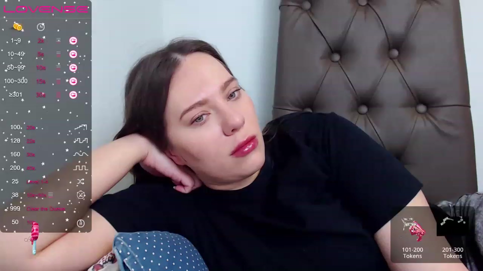 Gallery image thumbnail from Nicole_Kramm's myfreecams stream on, 04/16/2023, 07:44 image 10 of 20