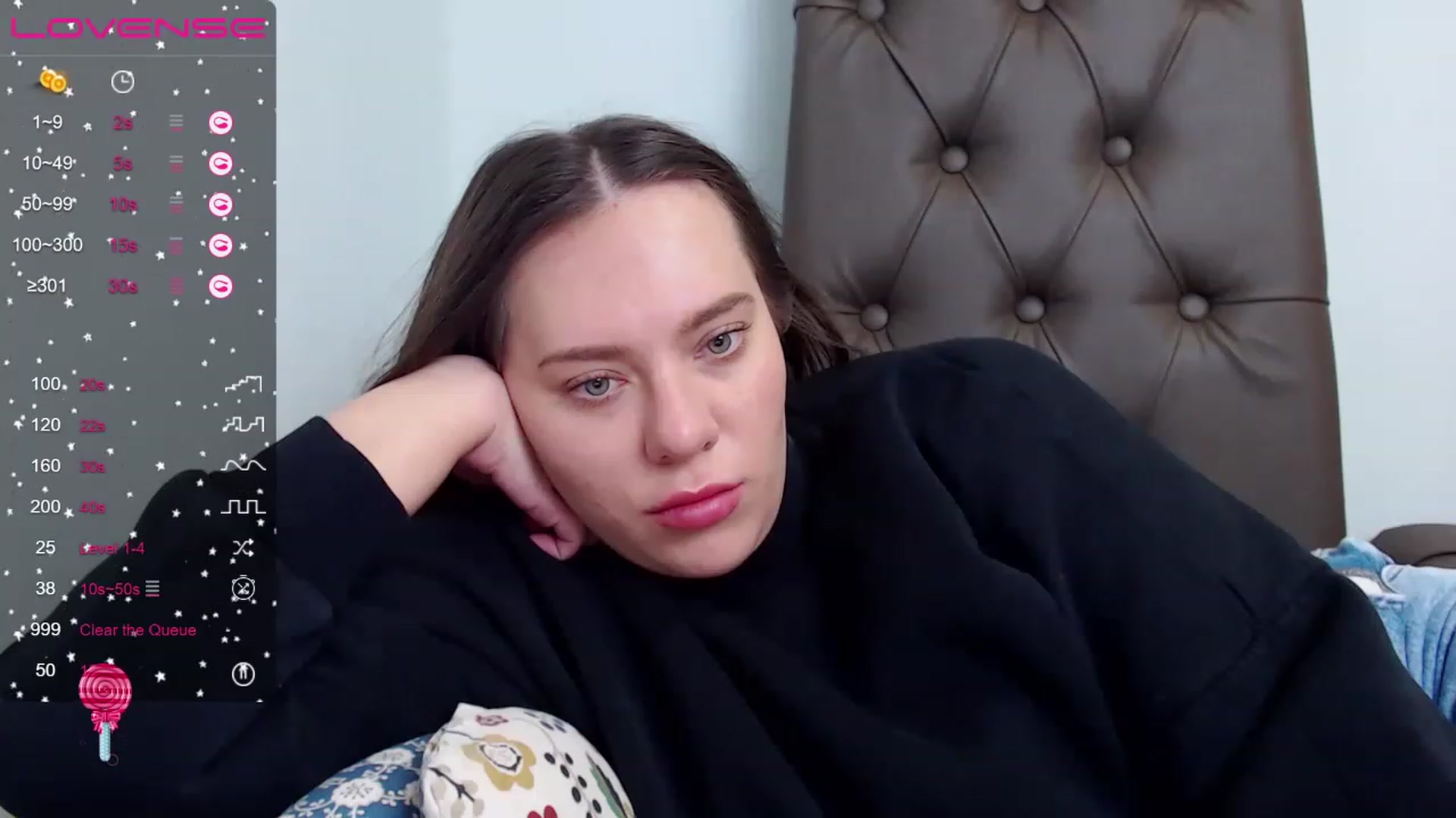 Gallery image thumbnail from Nicole_Kramm's myfreecams stream on, 04/17/2023, 07:26 image 17 of 20