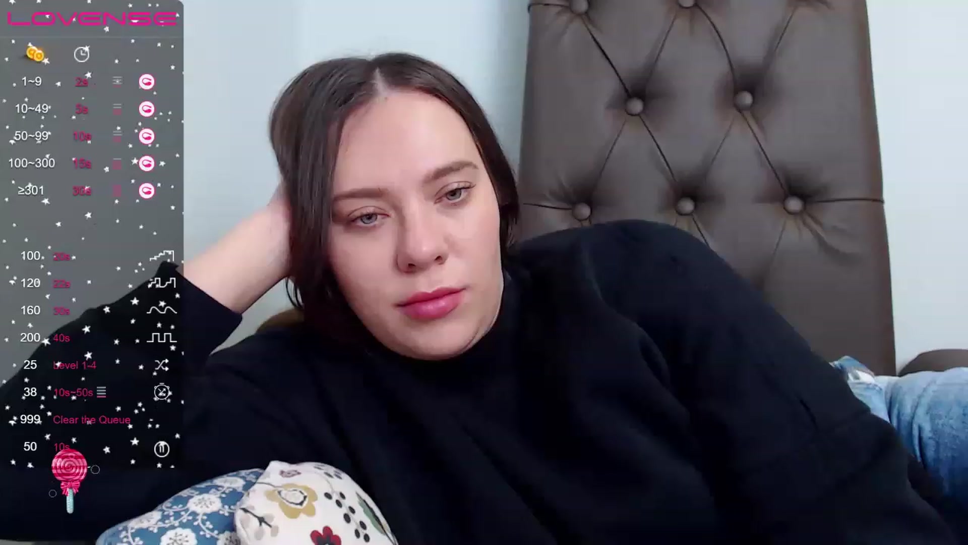 Gallery image thumbnail from Nicole_Kramm's myfreecams stream on, 04/17/2023, 07:26 image 14 of 20