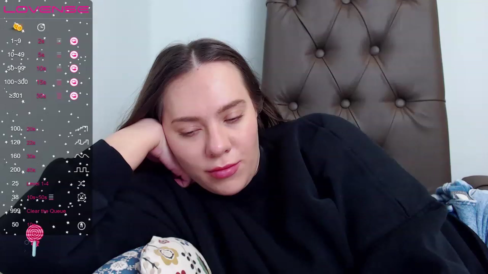 Gallery image thumbnail from Nicole_Kramm's myfreecams stream on, 04/17/2023, 07:26 image 18 of 20