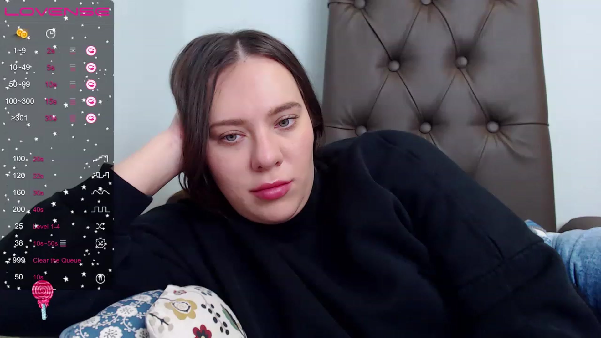 Gallery image thumbnail from Nicole_Kramm's myfreecams stream on, 04/17/2023, 07:26 image 12 of 20
