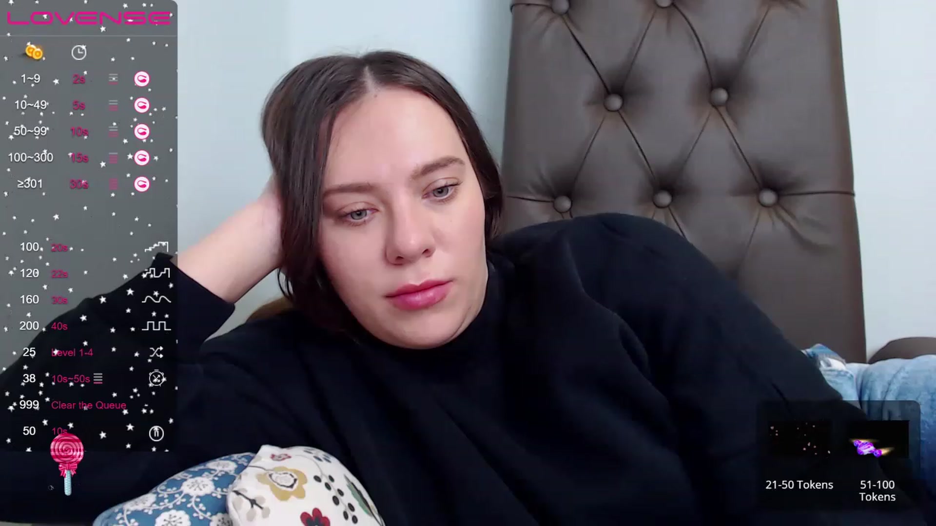 Gallery image thumbnail from Nicole_Kramm's myfreecams stream on, 04/17/2023, 07:26 image 15 of 20