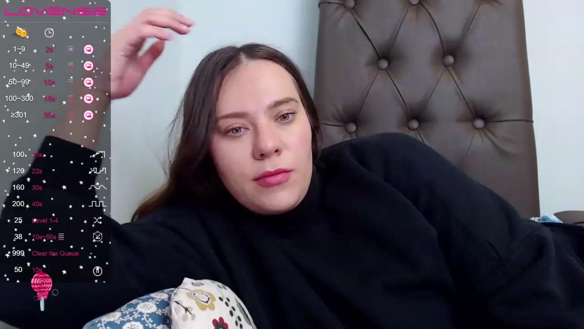 Gallery image thumbnail from Nicole_Kramm's myfreecams stream on, 04/17/2023, 07:26 image 16 of 20