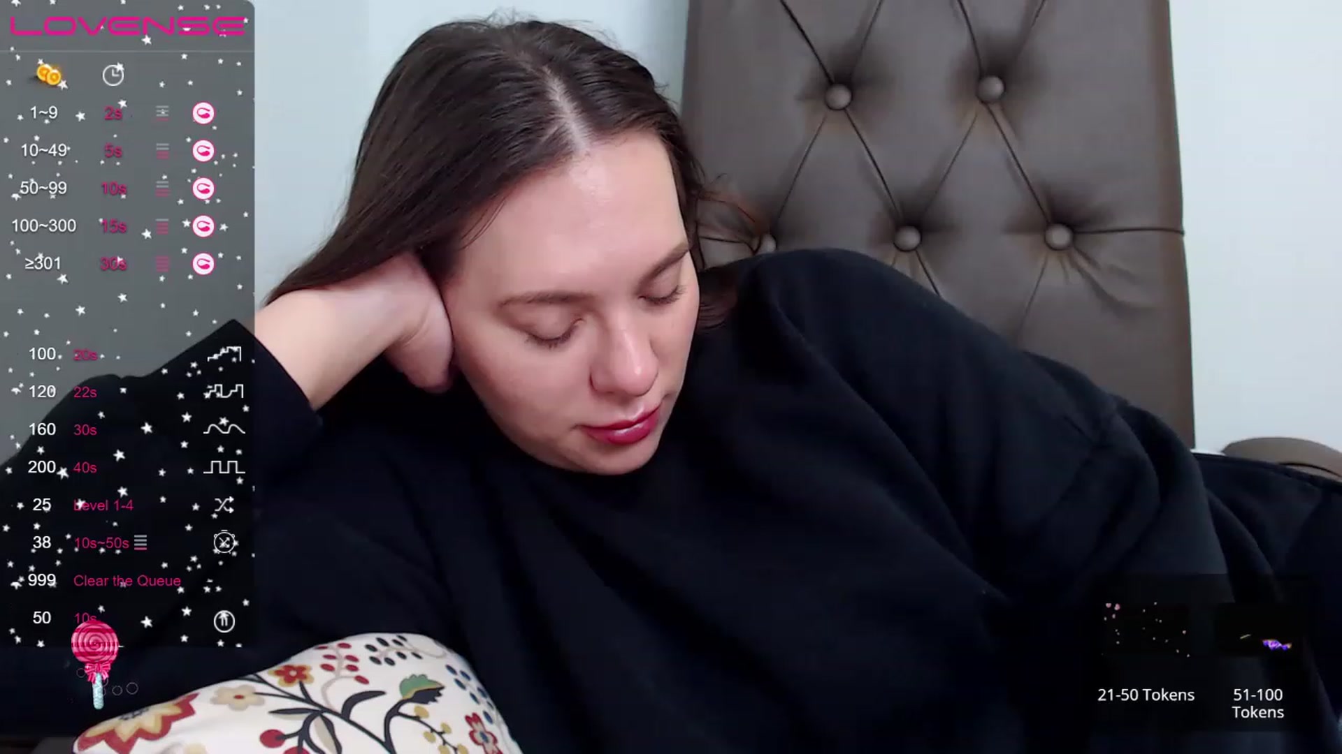 Gallery image thumbnail from Nicole_Kramm's myfreecams stream on, 04/17/2023, 10:41 image 14 of 20