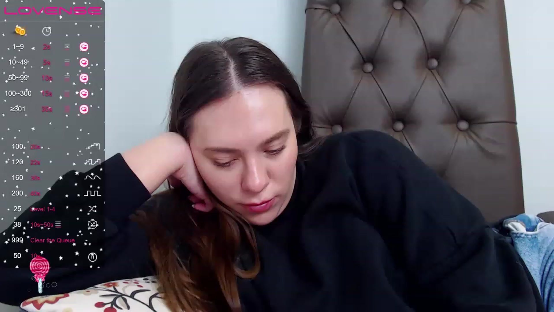 Gallery image thumbnail from Nicole_Kramm's myfreecams stream on, 04/17/2023, 10:41 image 7 of 20