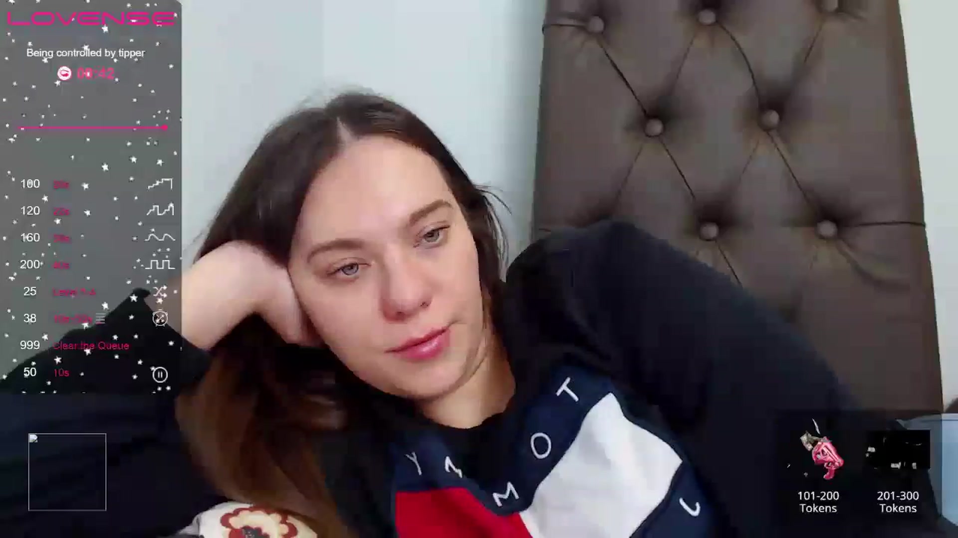 Gallery image thumbnail from Nicole_Kramm's myfreecams stream on, 04/21/2023, 12:21 image 6 of 20