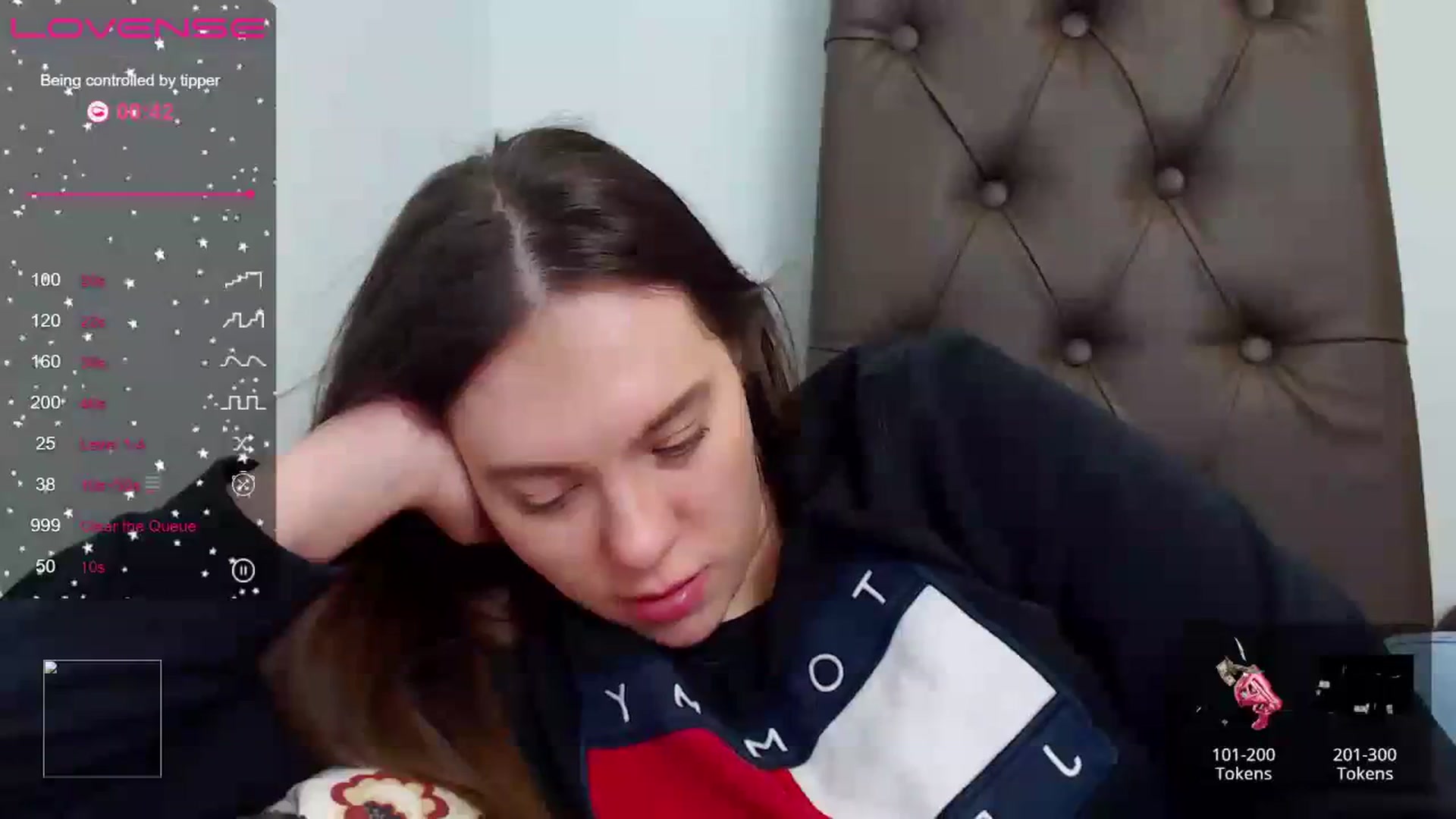 Gallery image thumbnail from Nicole_Kramm's myfreecams stream on, 04/21/2023, 12:21 image 3 of 20