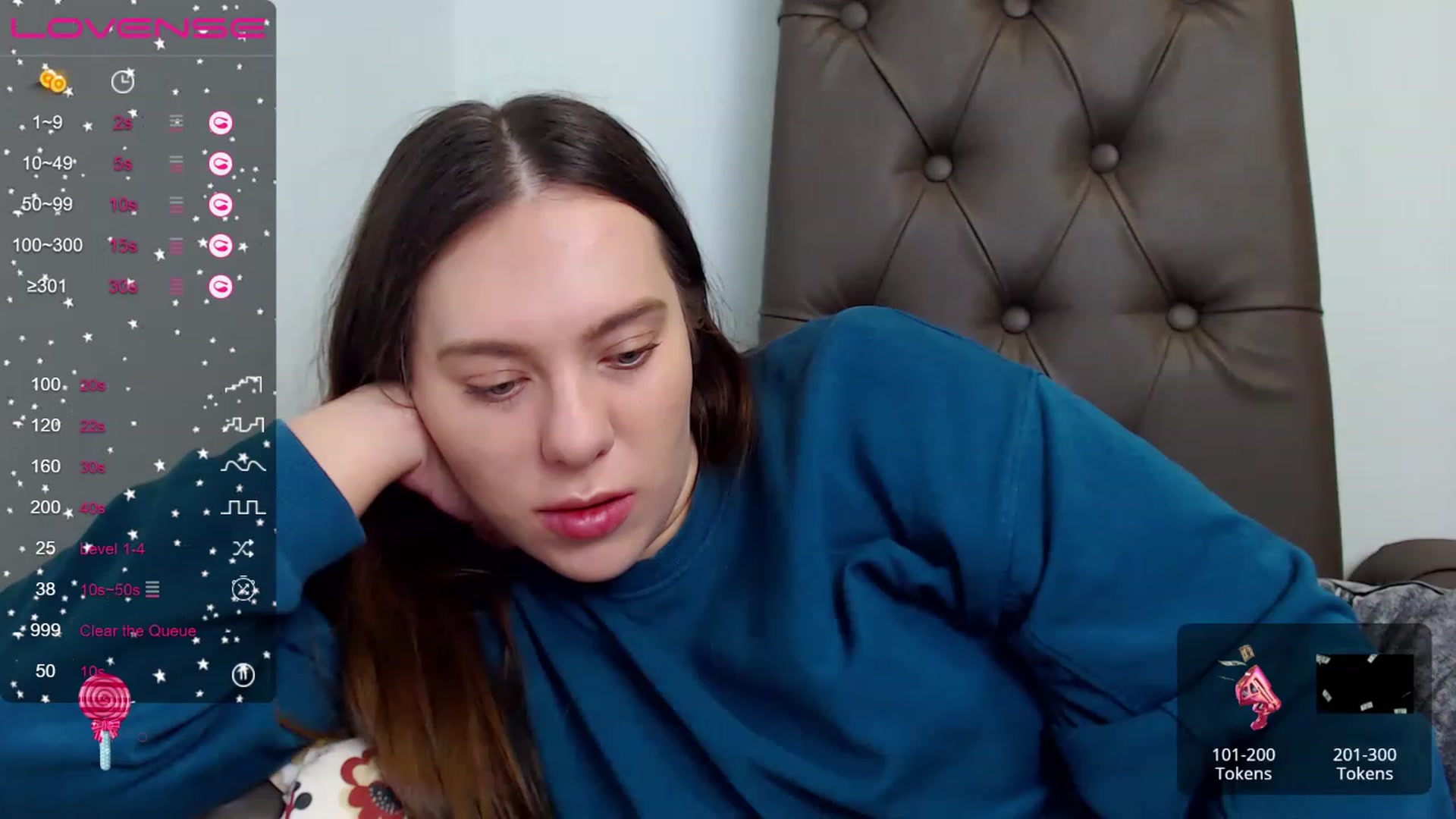 Gallery image thumbnail from Nicole_Kramm's myfreecams stream on, 04/22/2023, 10:11 image 16 of 20