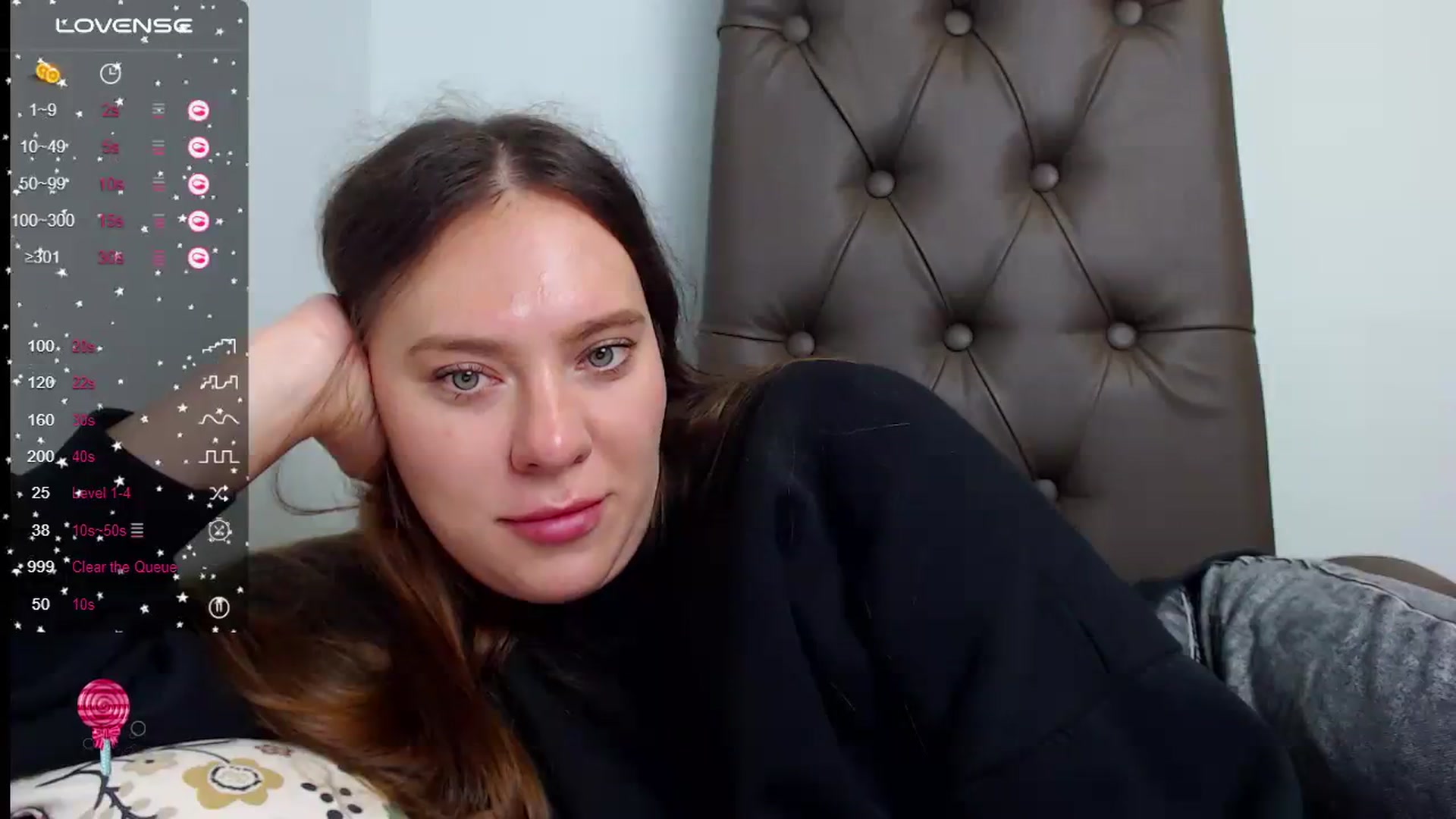 Gallery image thumbnail from Nicole_Kramm's myfreecams stream on, 08/18/2023, 12:11 image 15 of 20