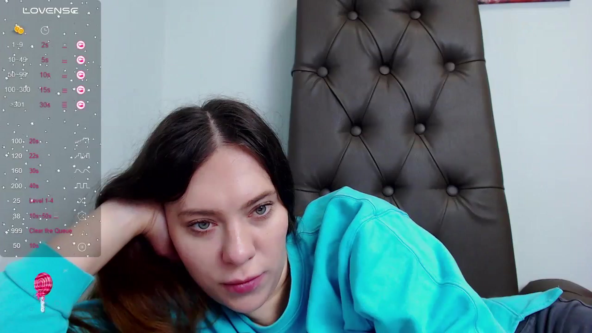 Gallery image thumbnail from Nicole_Kramm's myfreecams stream on, 12/17/2023, 11:36 image 18 of 20