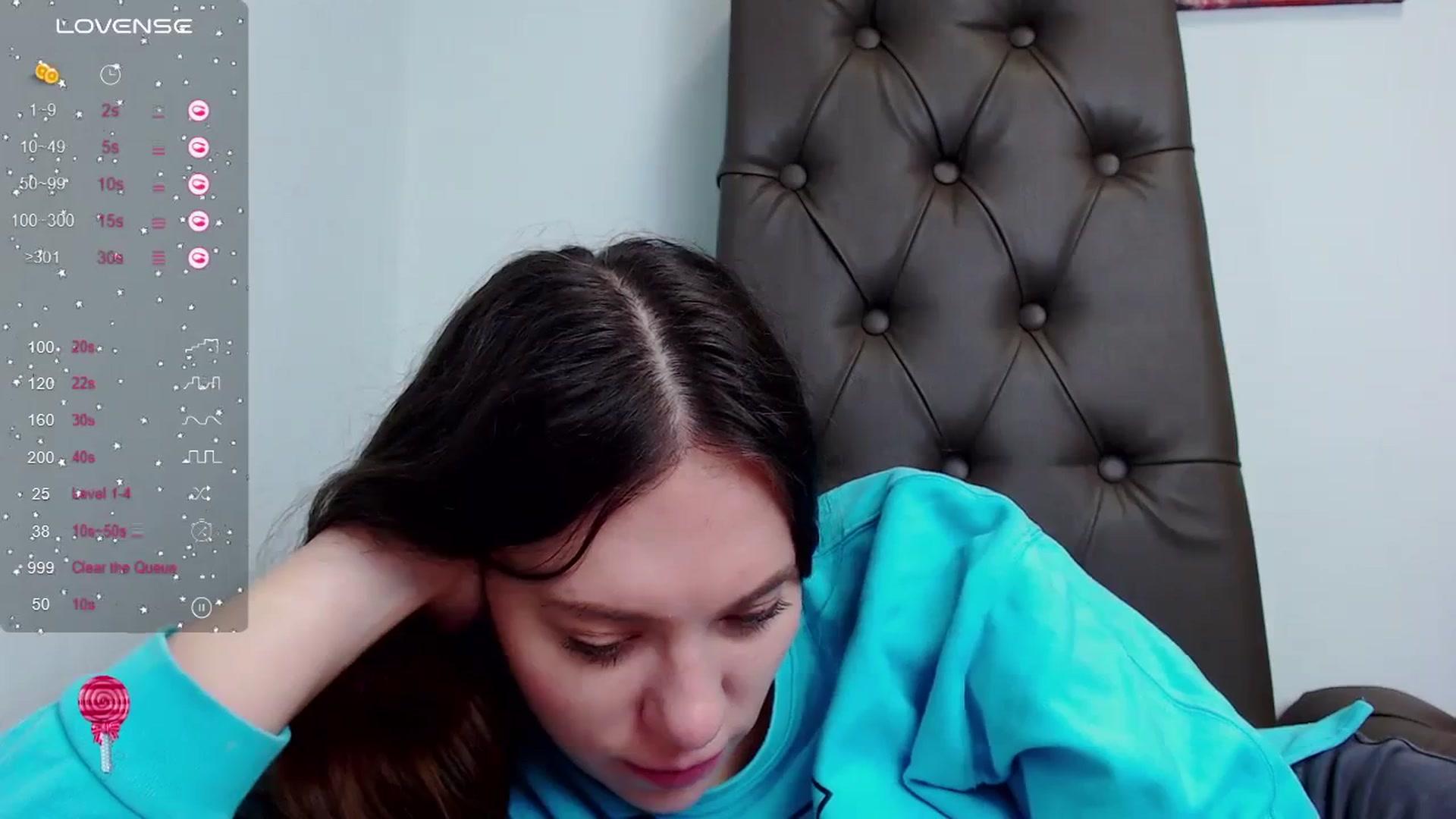 Gallery image thumbnail from Nicole_Kramm's myfreecams stream on, 12/17/2023, 11:36 image 14 of 20