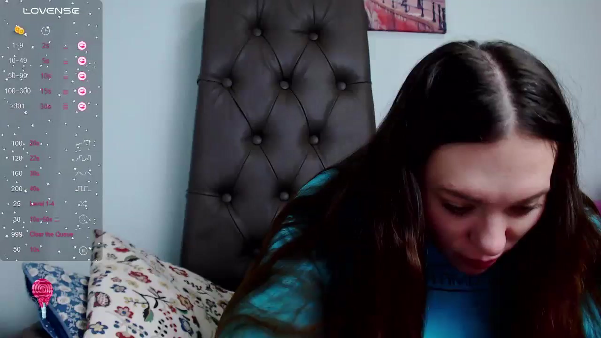 Gallery image thumbnail from Nicole_Kramm's myfreecams stream on, 12/17/2023, 11:36 image 5 of 20