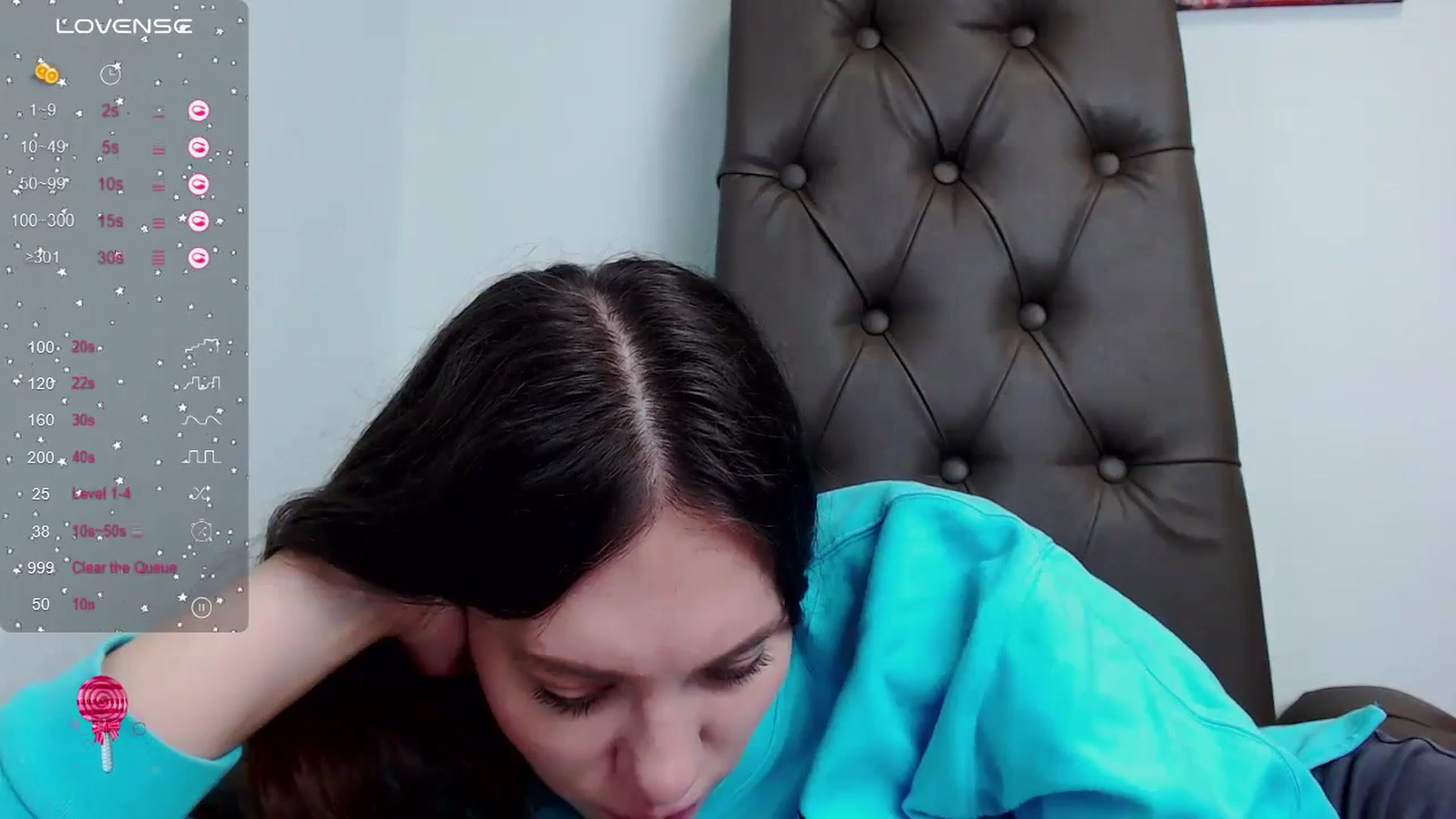 Gallery image thumbnail from Nicole_Kramm's myfreecams stream on, 12/17/2023, 11:36 image 17 of 20