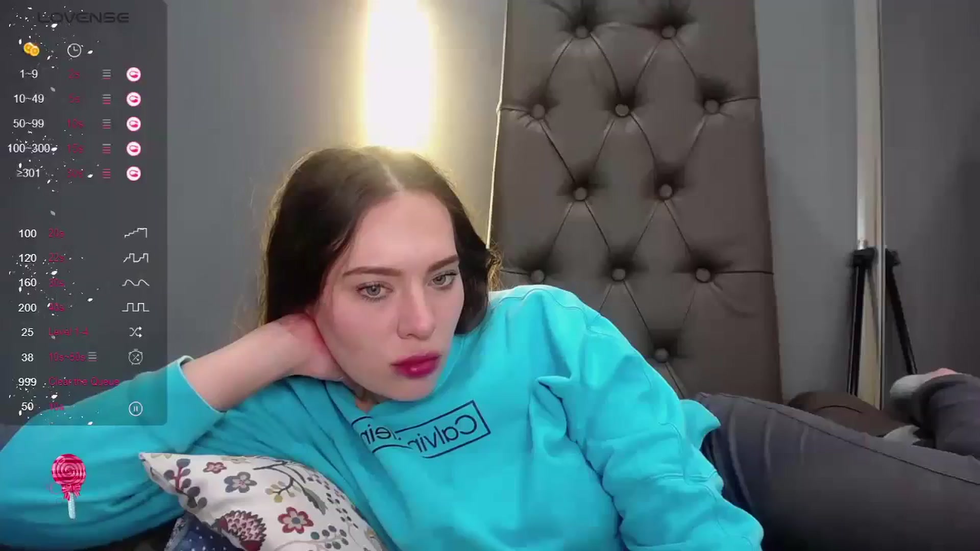 Gallery image thumbnail from Nicole_Kramm's myfreecams stream on, 02/08/2024, 10:33 image 6 of 20