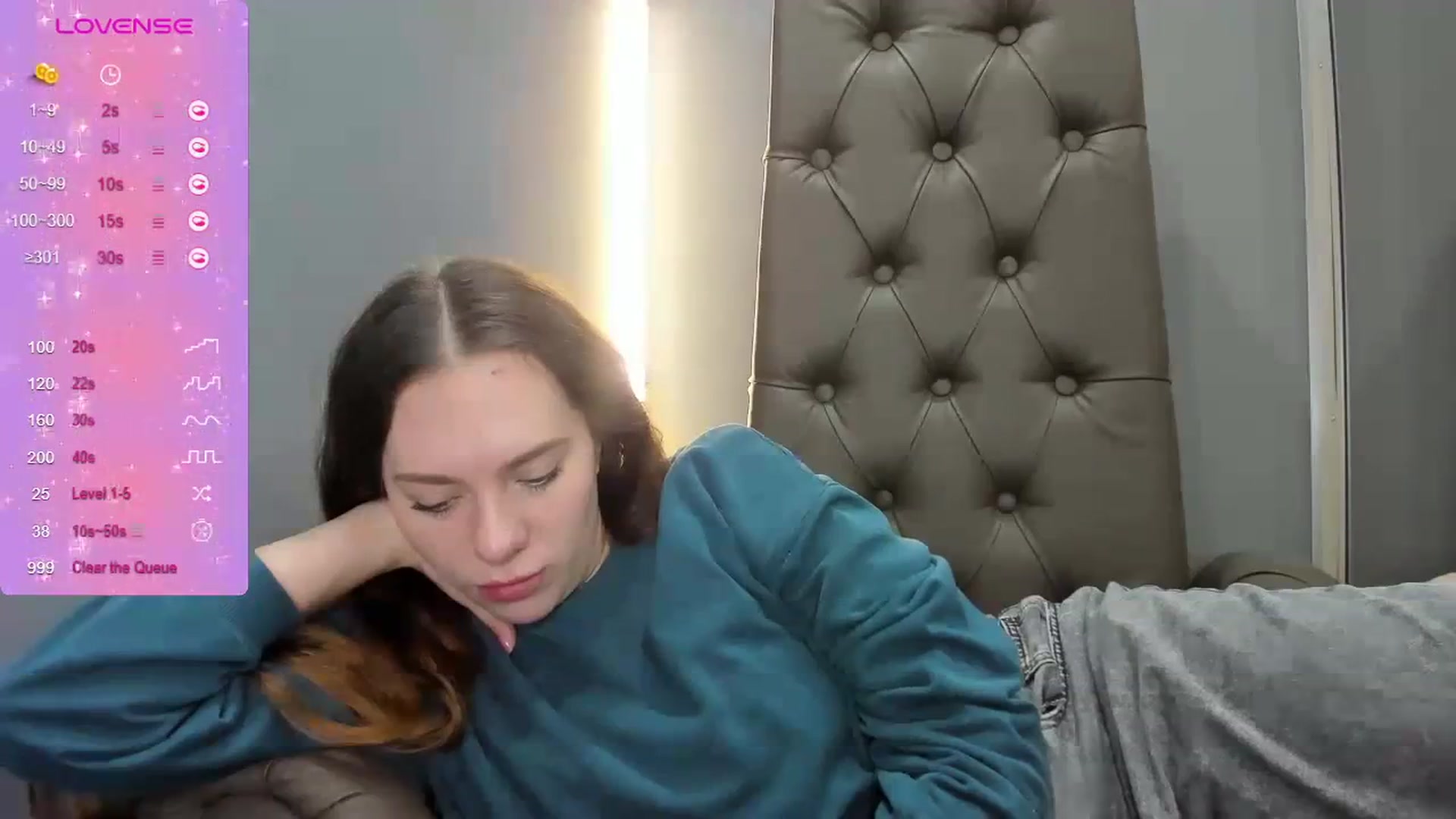 Gallery image thumbnail from Nicole_Kramm's myfreecams stream on, 03/28/2024, 10:46 image 9 of 20