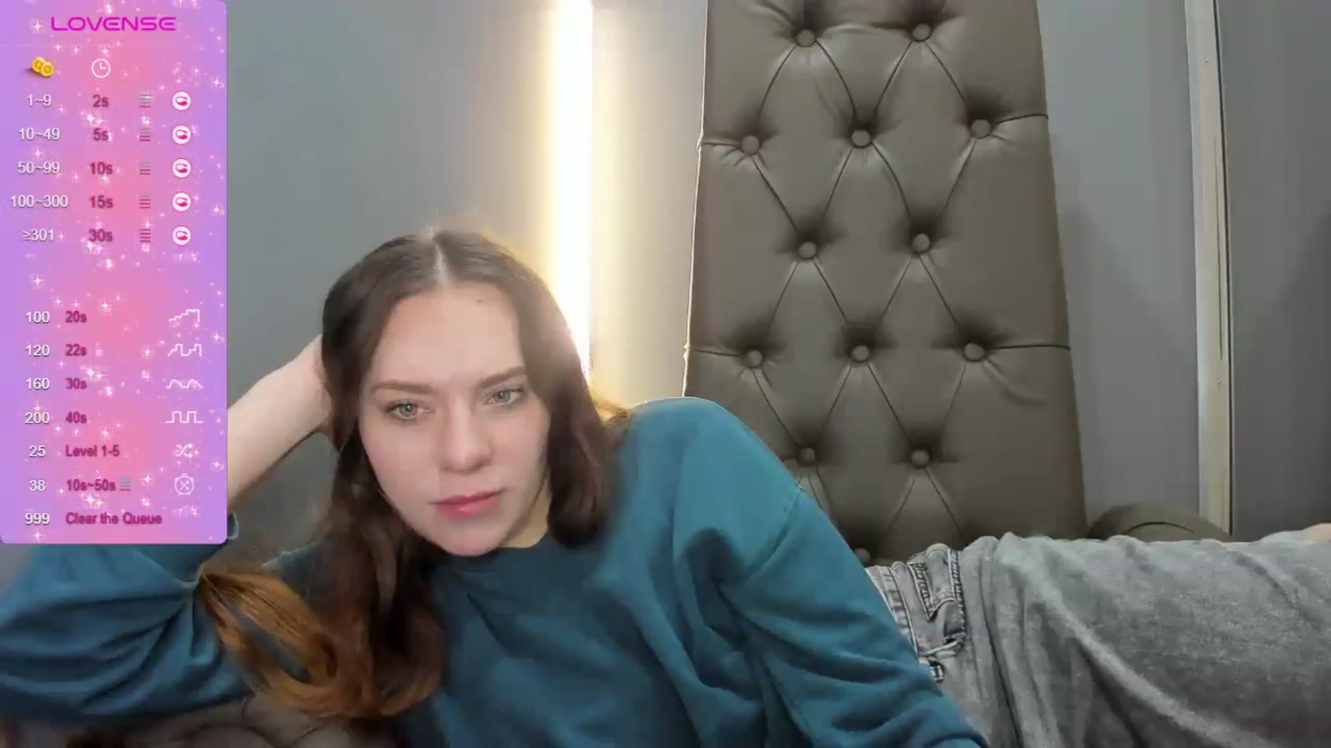 Gallery image thumbnail from Nicole_Kramm's myfreecams stream on, 03/28/2024, 10:46 image 6 of 20