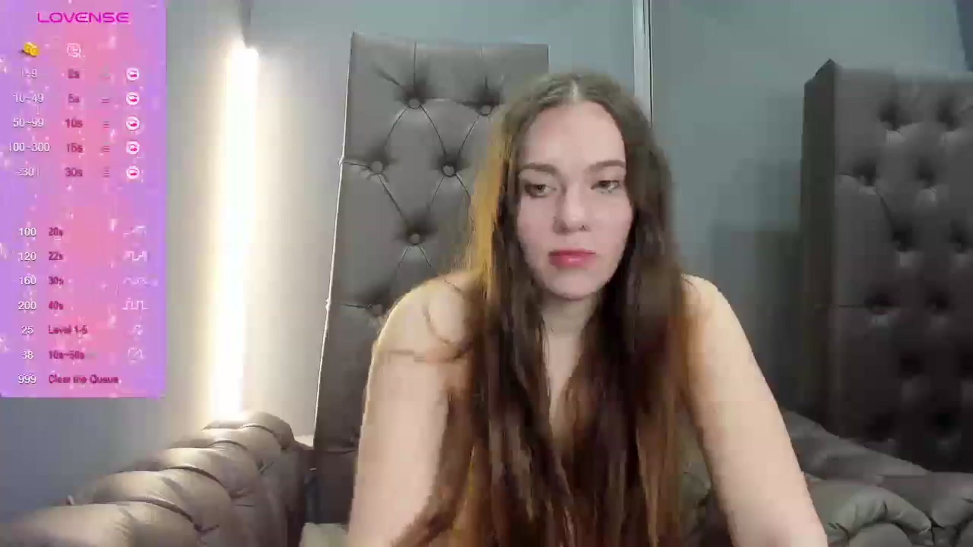 Gallery image thumbnail from Nicole_Kramm's myfreecams stream on, 03/31/2024, 12:52 image 17 of 20