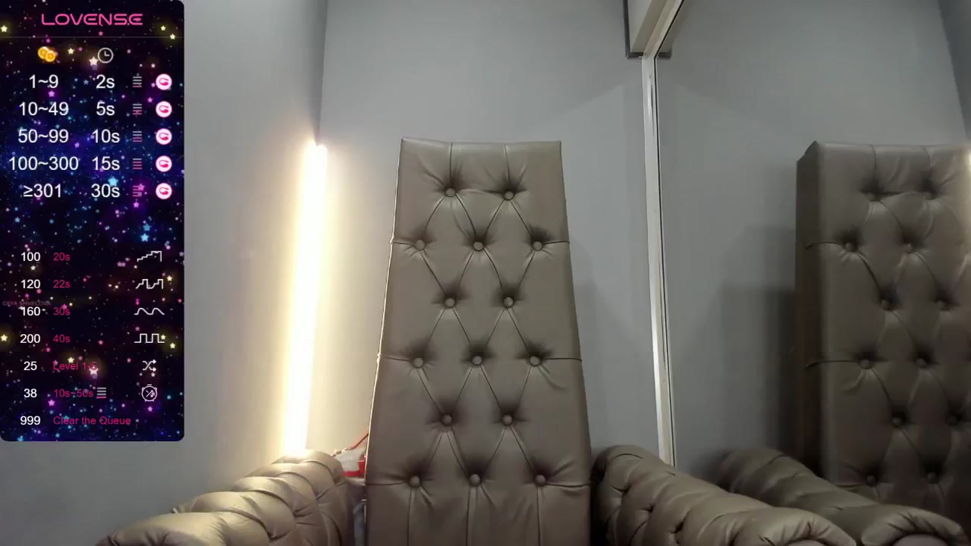 Gallery image thumbnail from Nicole_Kramm's myfreecams stream on, 05/13/2024, 09:36 image 18 of 20