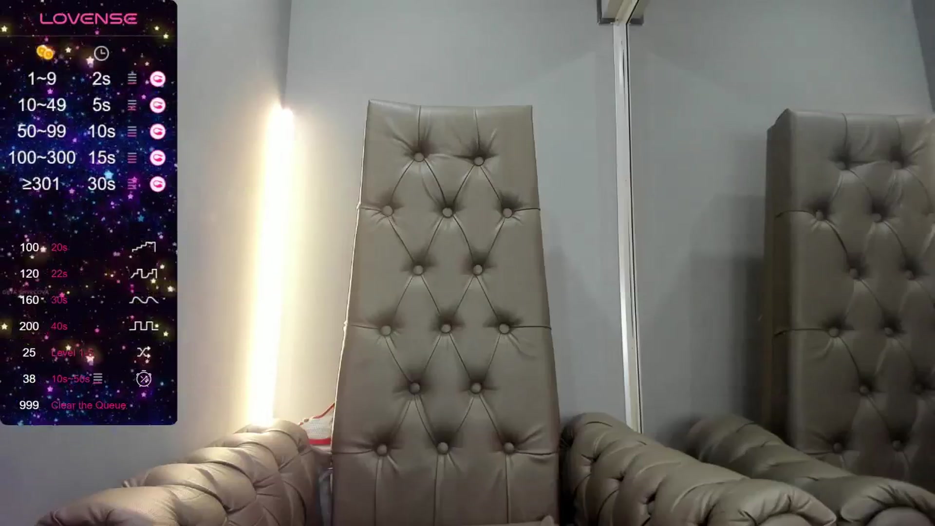 Gallery image thumbnail from Nicole_Kramm's myfreecams stream on, 05/16/2024, 11:50 image 13 of 20