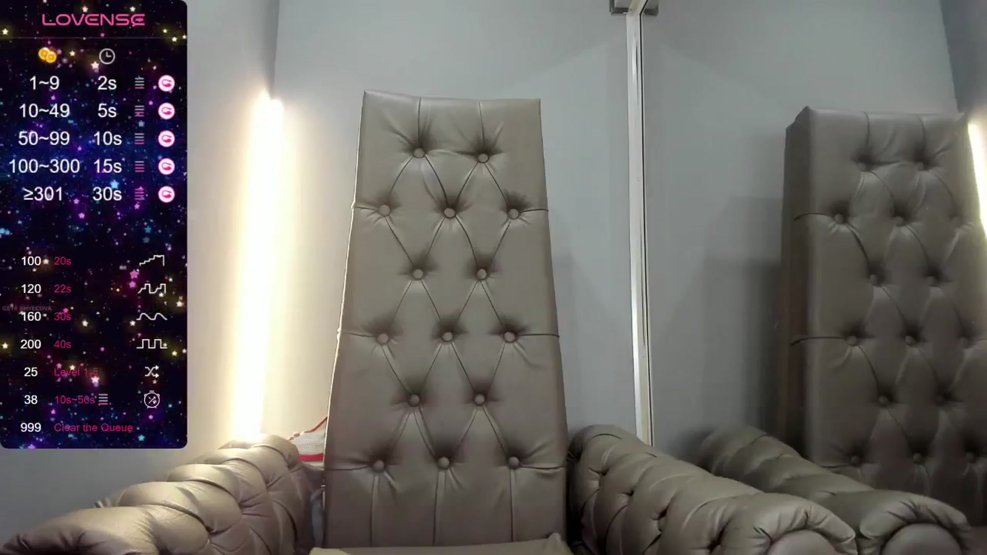 Gallery image thumbnail from Nicole_Kramm's myfreecams stream on, 05/16/2024, 12:31 image 16 of 20