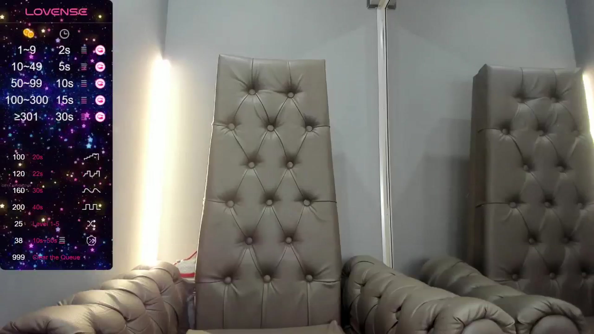 Gallery image thumbnail from Nicole_Kramm's myfreecams stream on, 05/16/2024, 12:31 image 13 of 20
