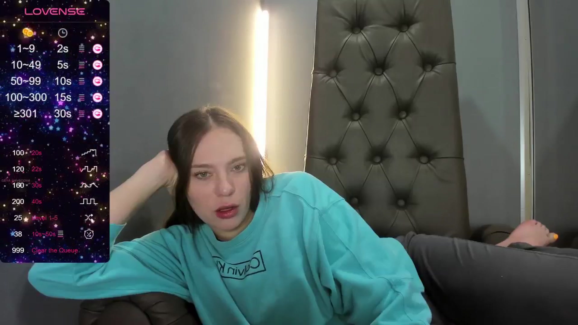 Gallery image thumbnail from Nicole_Kramm's myfreecams stream on, 05/18/2024, 13:12 image 8 of 20