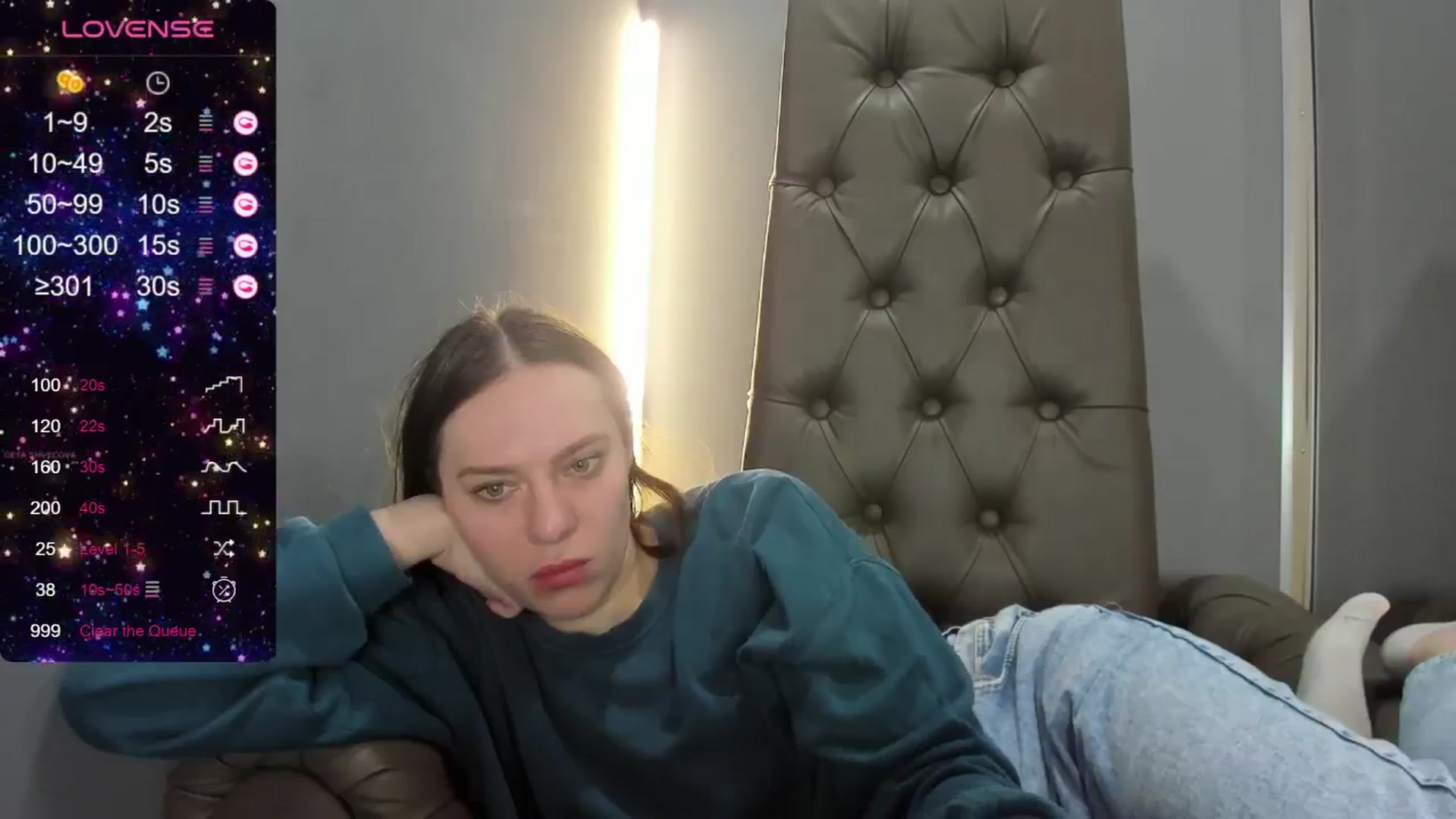 Gallery image thumbnail from Nicole_Kramm's myfreecams stream on, 05/30/2024, 09:02 image 18 of 20