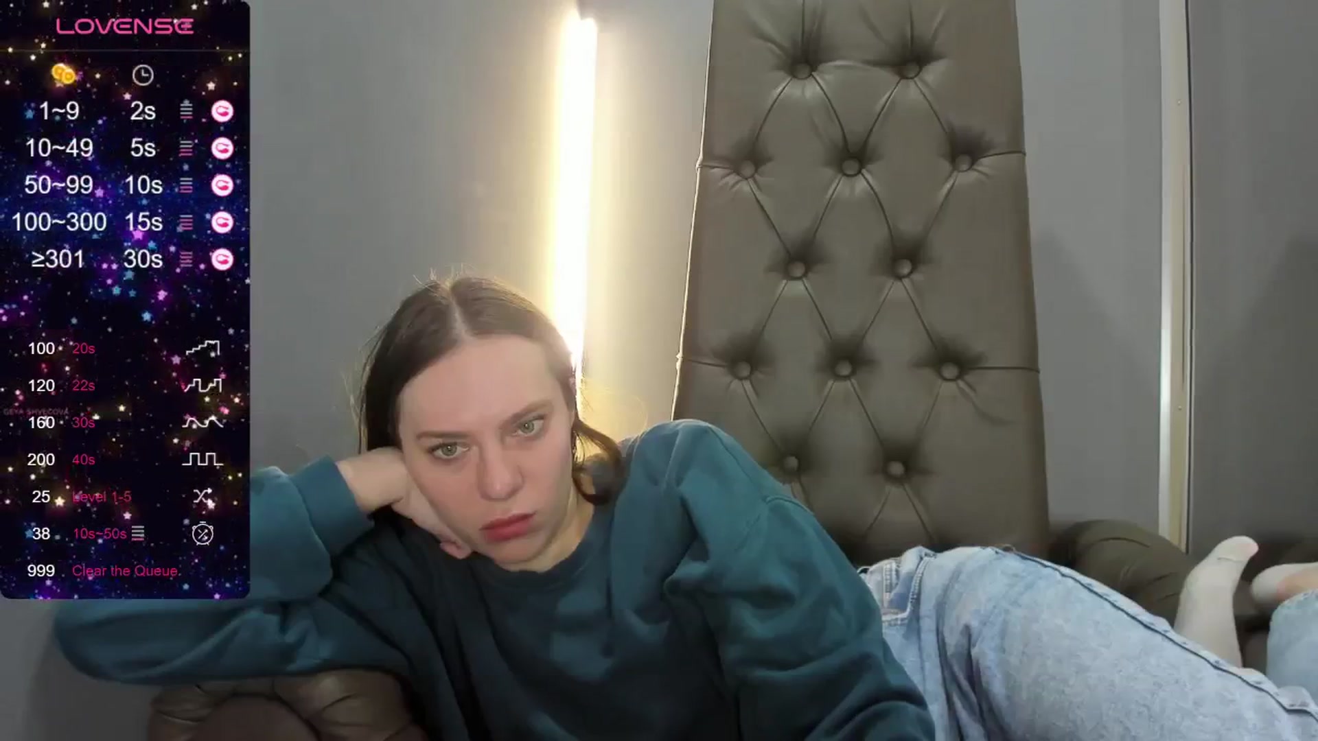 Gallery image thumbnail from Nicole_Kramm's myfreecams stream on, 05/30/2024, 09:02 image 17 of 20