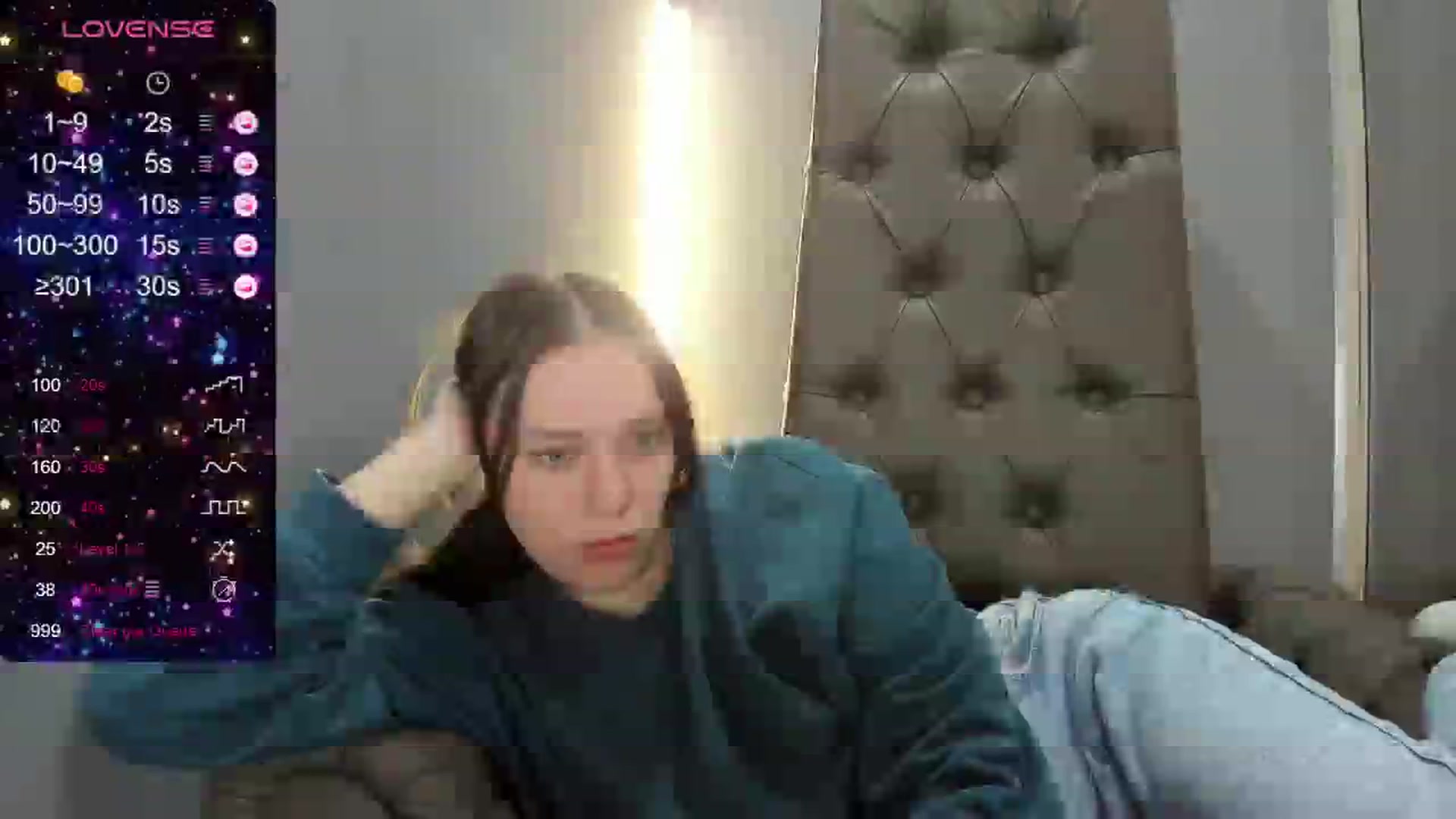 Gallery image thumbnail from Nicole_Kramm's myfreecams stream on, 05/30/2024, 09:43 image 19 of 20